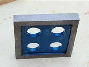 �T�F����